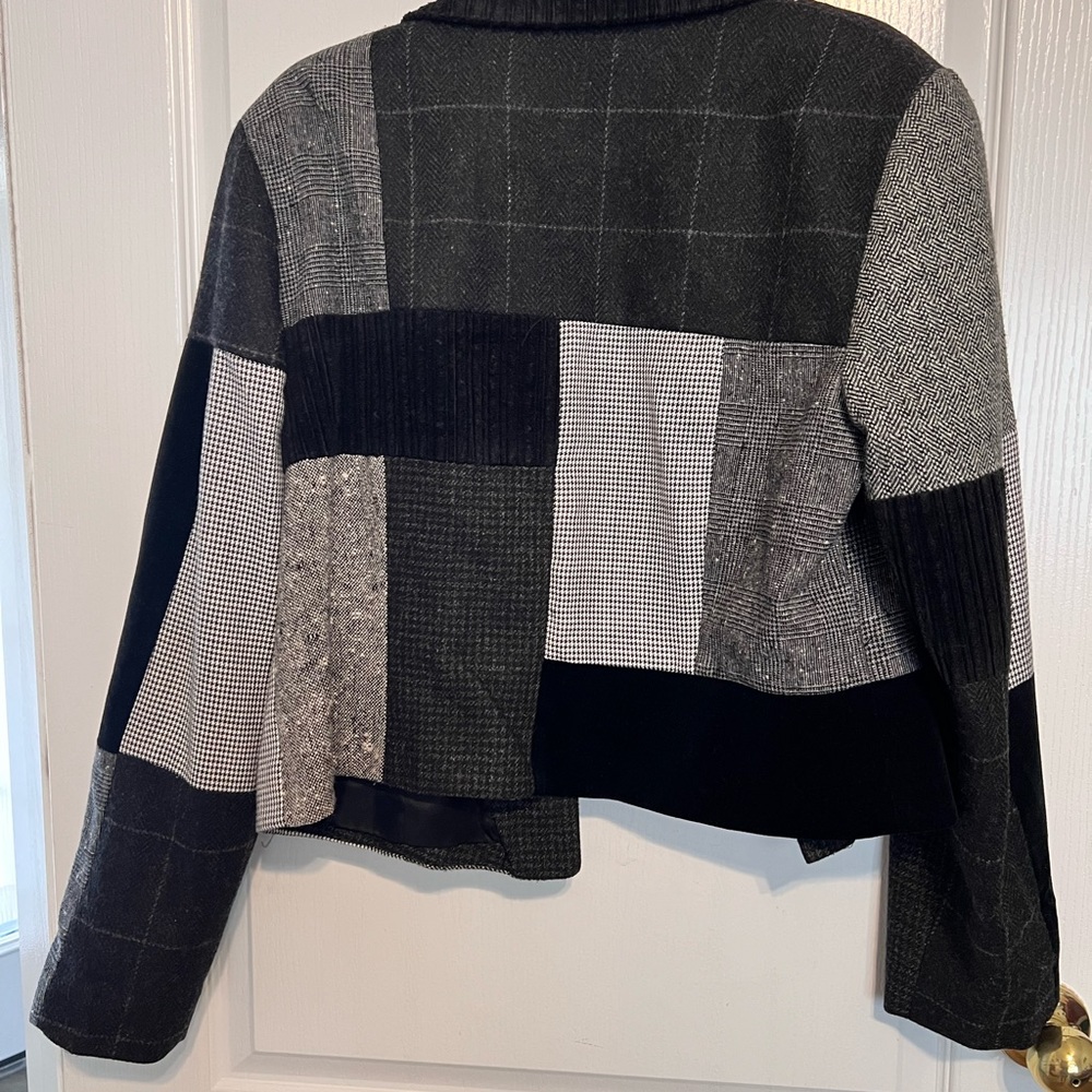 Fall Jacket. Patchwork Black And White - image 3